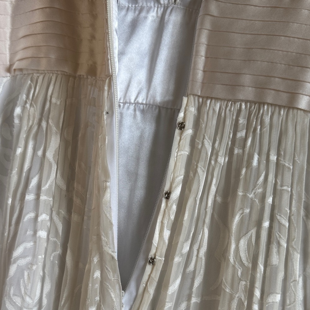 BCBGMaxAzaria Sz 2 Vintage White Ivory Gown Embroidered Floral Silk Maxi Dress - Picture 9 of 17